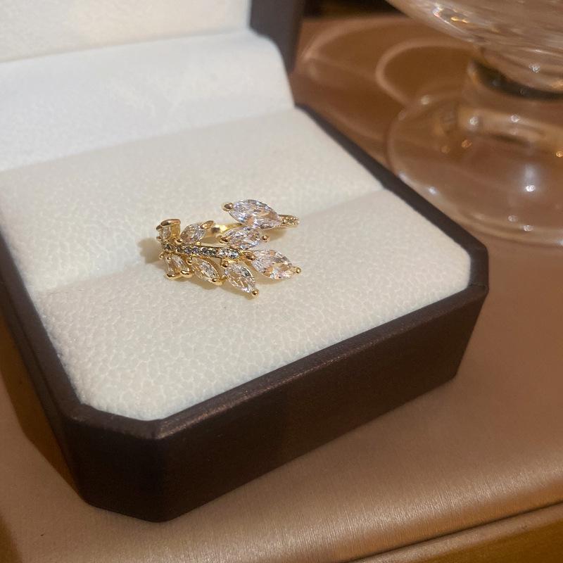 Korean Geometric Zircon Diamond Luxury Index Finger Ring - Versatile Fashion Jewelry for Women