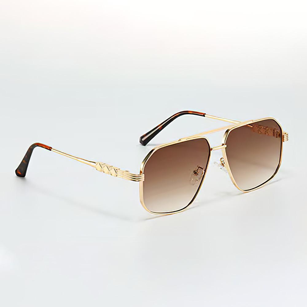 

New In Modern Fashion Sunglasses Women Transparent Frame Gradient Gray Red Lens Square Glasses Metal Hinge Glasseswomen