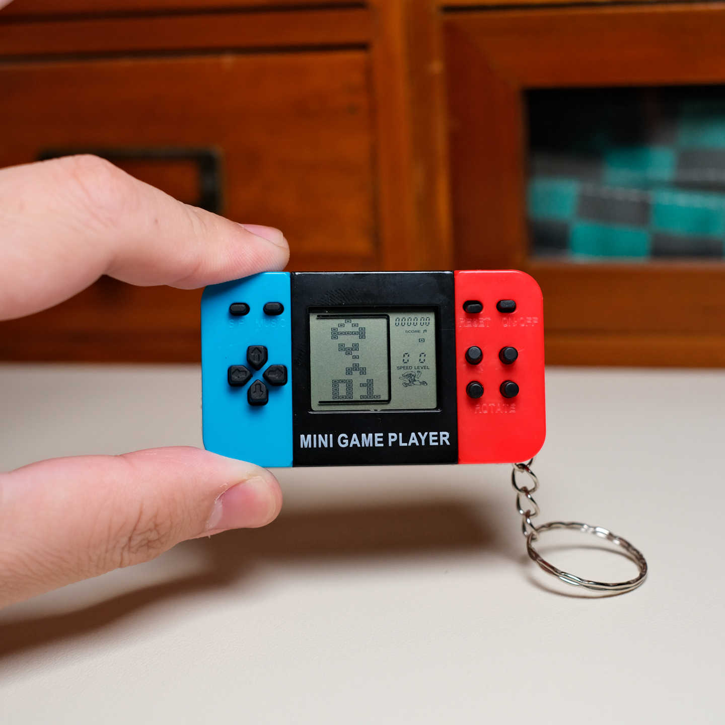 1-2pcs Tetris Handheld Game Console Pendant Keychains Children s Toy Mini Handheld Console Pendants Small Gift