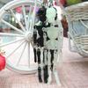 Halloween Party Favors Movable Joints Skeleton Keychain, Glow-in-the-Dark Keyring for Flexible Keychain Halloween, Handbag Backpack Purse Charm