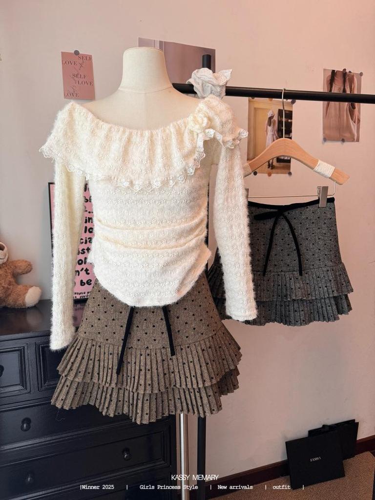 Women's Plus Size Grey Polka Dot Knit Wool A-Line Pleated Short Skirt with High Waist