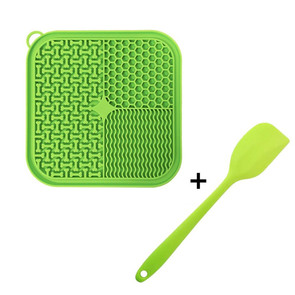 Easy To Clean Silicone Pet Licking Mat With Scraper Anti Choking Pet Slow Feeder With Suction Cups Cat Dog Bowls Hardwood