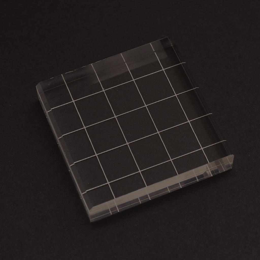 Face Acrylic Holder E Children's 1980-001