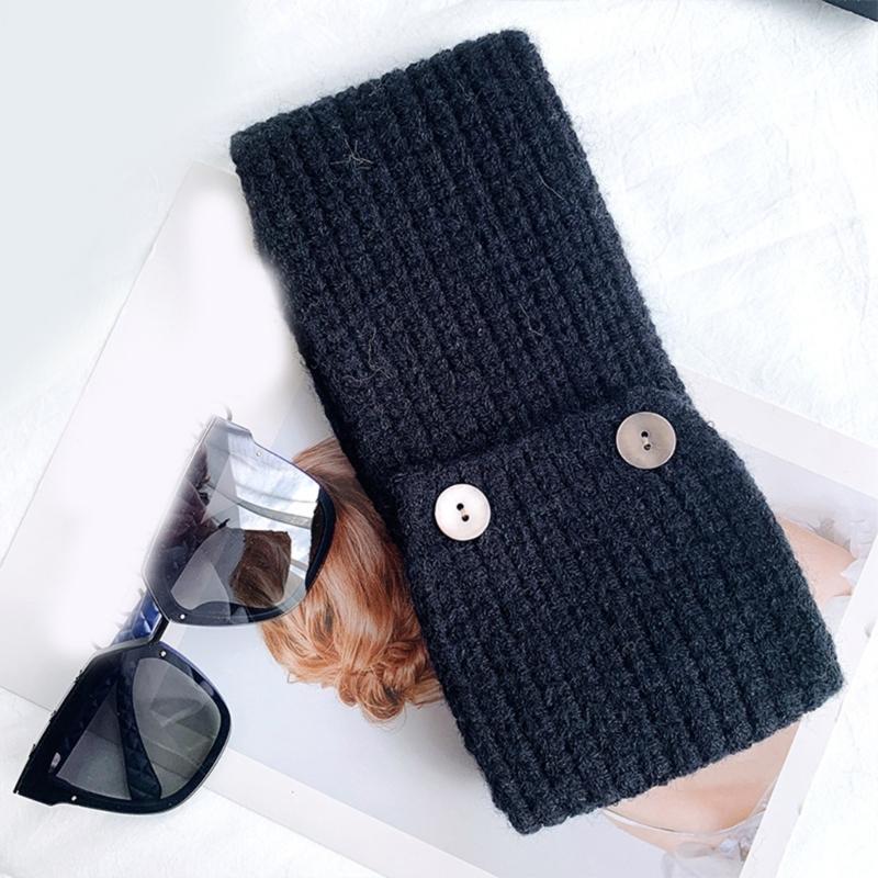 Solid Color Knitted Scarf with Button Closure Fashion Crossed Neck Gaiter Outdoor Neck Wrap Accessory for Winter Warmth