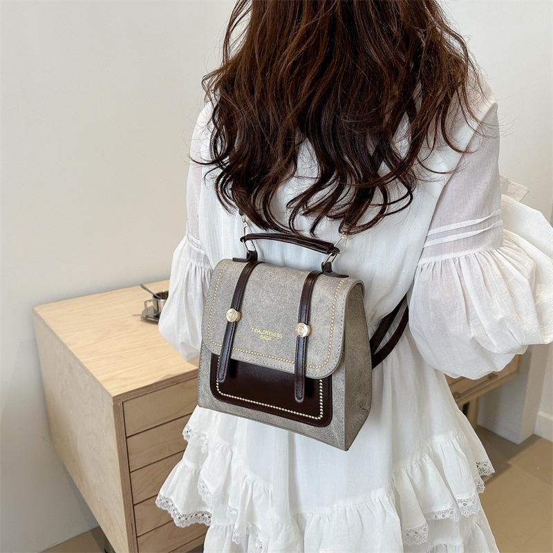 Niche Women's 2024 Fashion High-End Retro Backpack & Versatile Crossbody Handbag