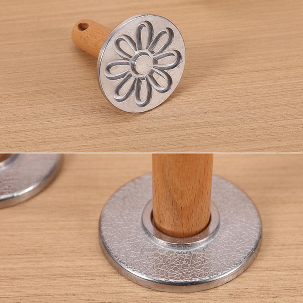 Metal Cookie Press Cutter Mold with Wooden Handle Cookie Stamper DIY Baking Tools for Cakes Pastries Decorating Supplies