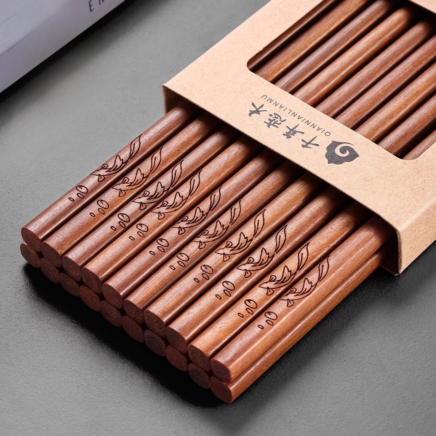 Natural Ironwood Chopsticks Premium Household Solid Wood Carved Chopsticks Antibacterial and Mould-Resistant Wooden Tableware