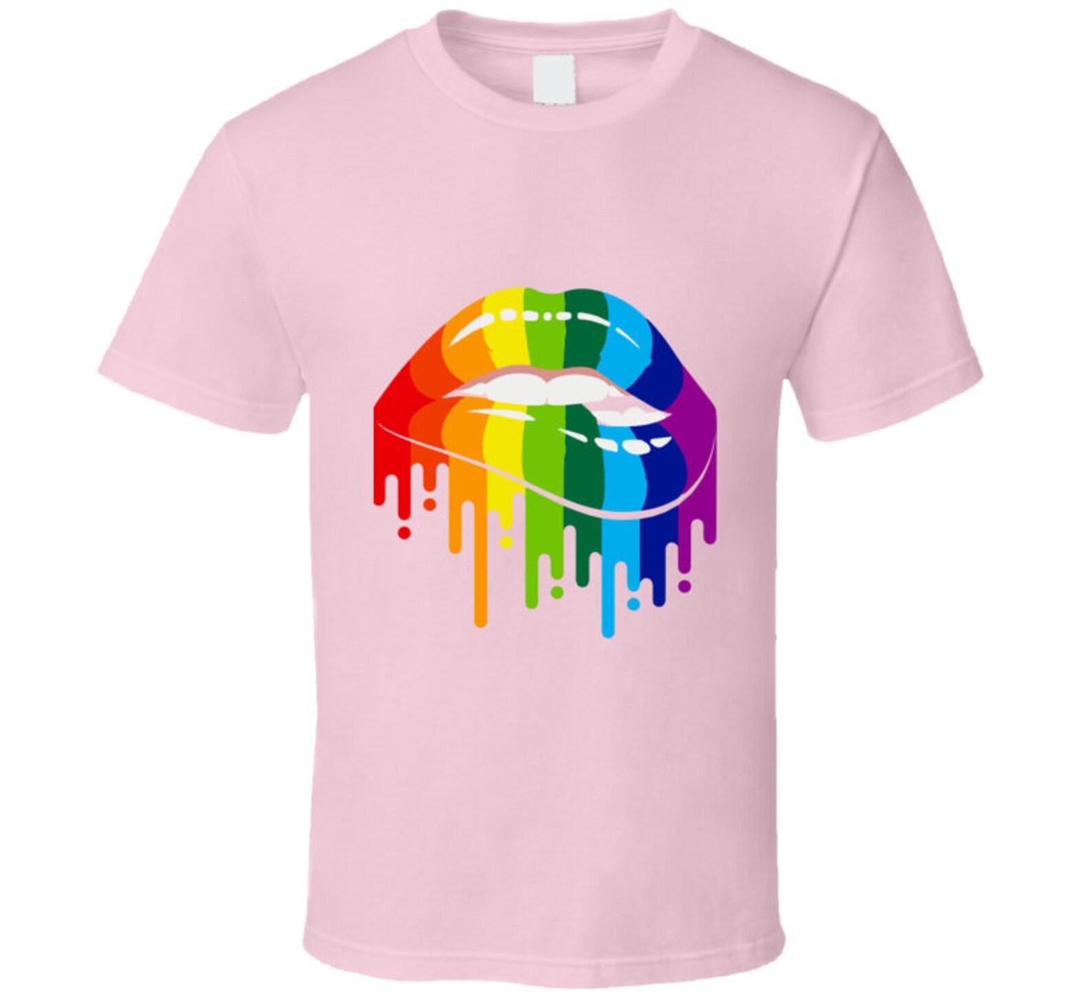 Pride Lips T Shirt M