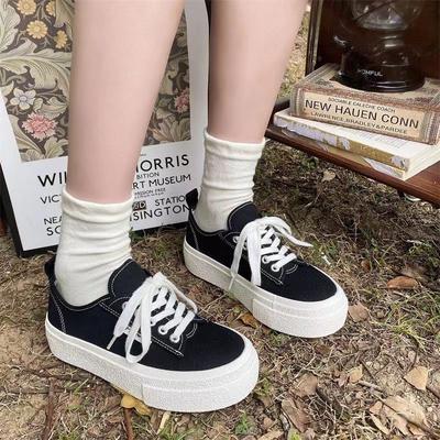 22-Year-old Student Shoes, New Thick-soled Heightening Board Shoes, Muffin Soles, Small Board Shoes, Soft Soles
