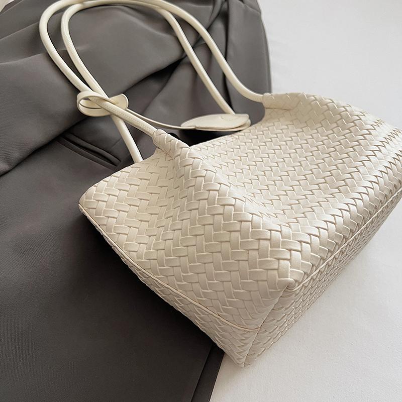 Woven Texture Shoulder Bag with Long Handle and Soft Structure for Summer Casual Wear