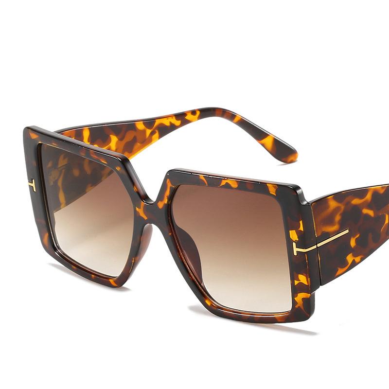 Vintage Oversized Square Gradient Sun Glasses Women Luxury Brand Outdoor Design Fashion Large Legs Sunglasses Lunette eil