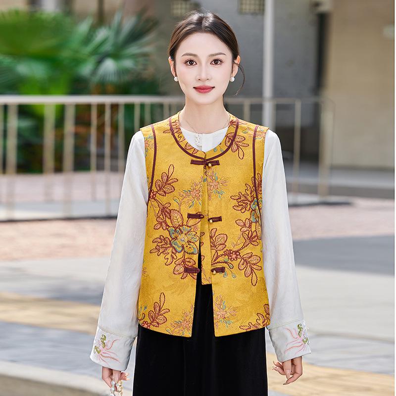 Mom's Spring Vest: Elegant Chinese-Style Outerwear for Middle-Aged Women - Perfect for Weddings and Banquets