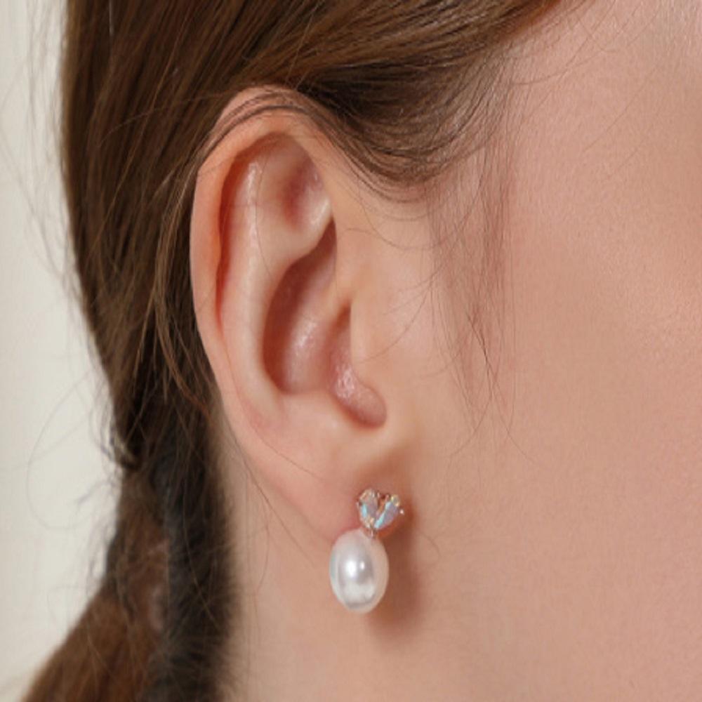 Ciara 14K Ancona Heart Pearl Earrings (Silverpin)