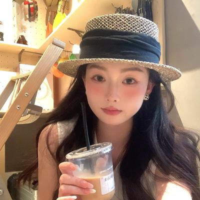 Retro Summer Vacation French Romantic Salty Grass Weaving Hollow Women's Short Brimming Pastoral Flat Top Straw Hat Traveling On The Beach
