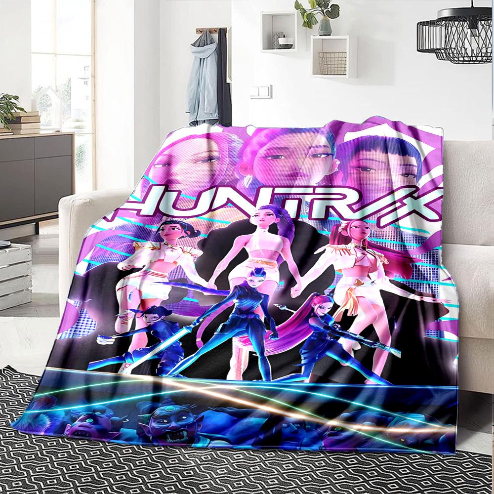 Huntrx Future Fashion Icons Flannel Blanket Super Soft Warm Cozy Blanket For Sofa Bed Office Travel Allseason Home Decor Gift