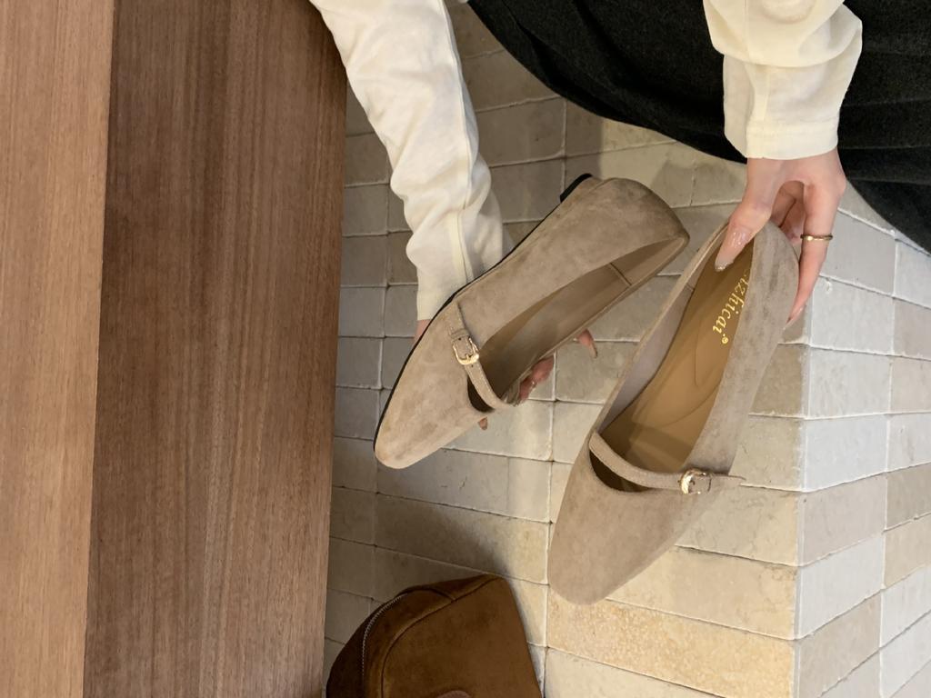 Korean version of pointed suede one-pedal shallow-mouth low-heeled single shoes women's 2025 autumn new fashionable versatile flat-soled ladyshoes