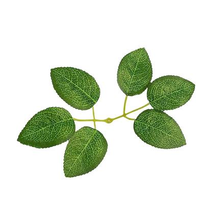 Decoração de casa – Flores e coroas artificiais