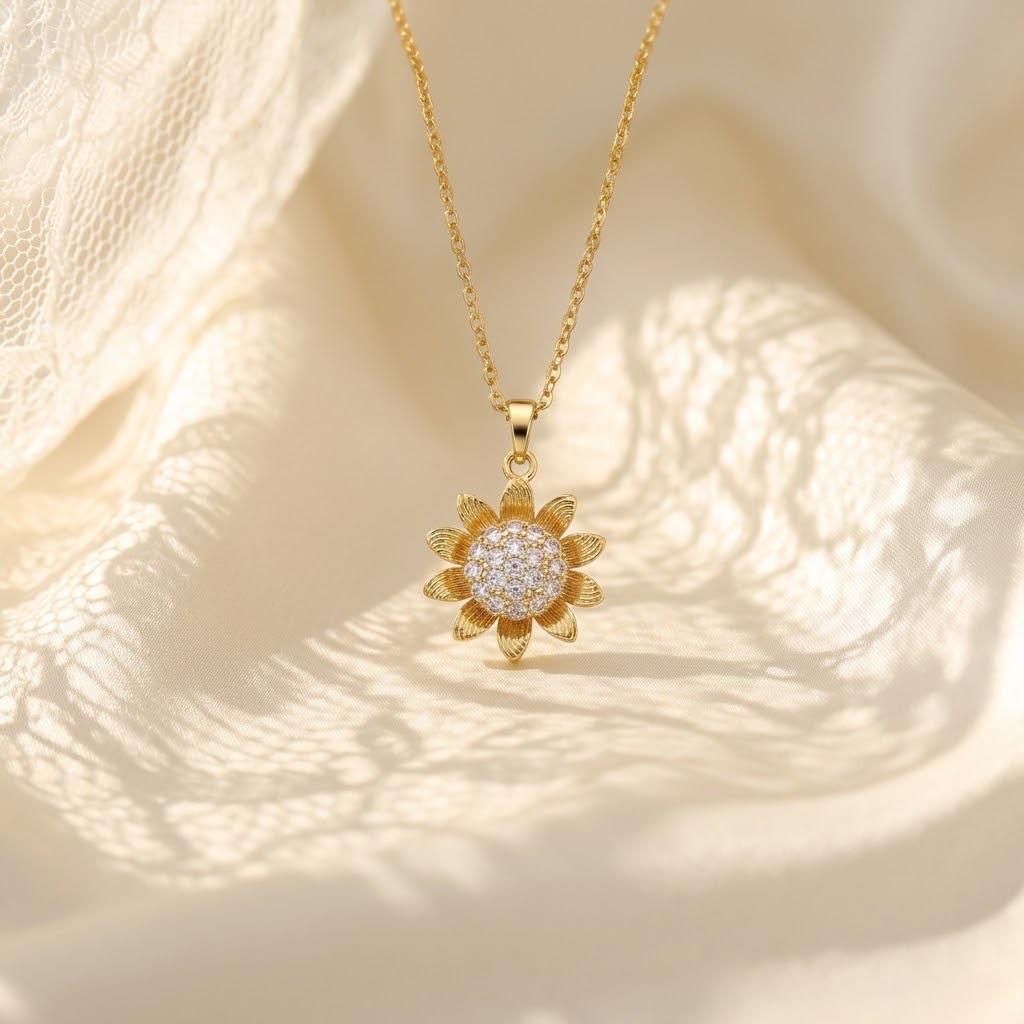 Women's Titanium Steel Rotatable Flower Necklace - Fashionable, Simple, Versatile Clavicle Chain Jewelry.
