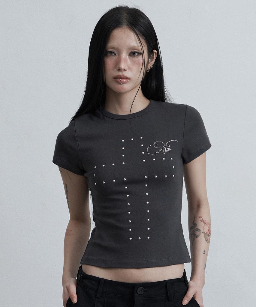 Aejeuyua Cross Hotfix T-Shirt Charcoal