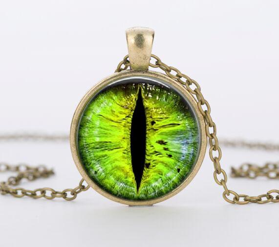 Vintage Red Cat Eye Necklace Dragon Eyes Photo Glass Cabochon Pendant Necklaces Women Men Jewelry