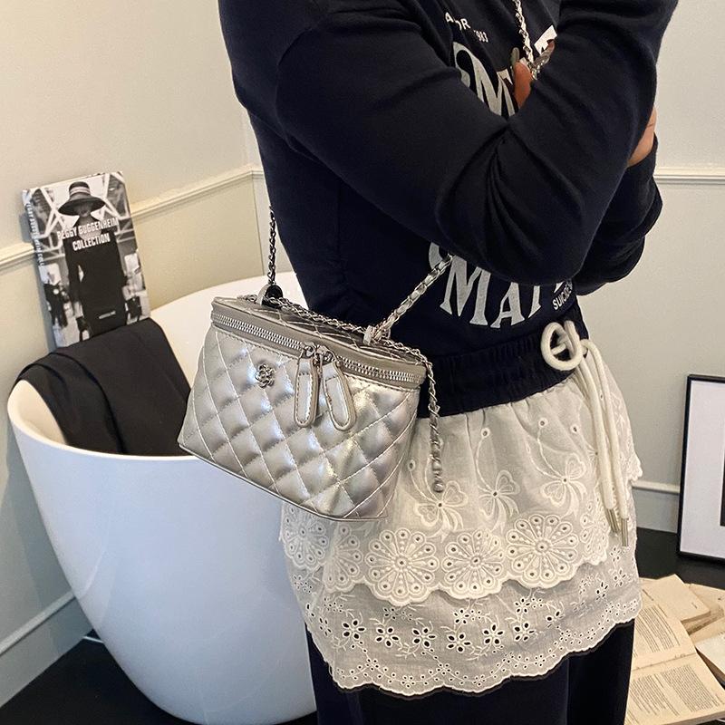 Versatile Chain Bag Women's New Fashion Casual Shoulder Messenger Bag High-end Box Small Square Bag