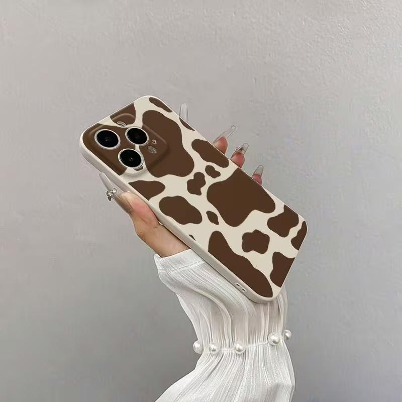 Japanese and Korean girl high-end brown iPhone17 cow pattern Apple 16promax mobile phone case 15/14/13 soft
