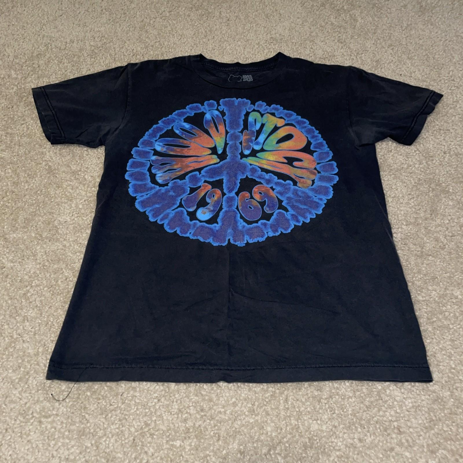 Woodstock 1969 3 Days Of Peace And Music Black Graphic T Shirt Size Small Unisex T-Shirt XL
