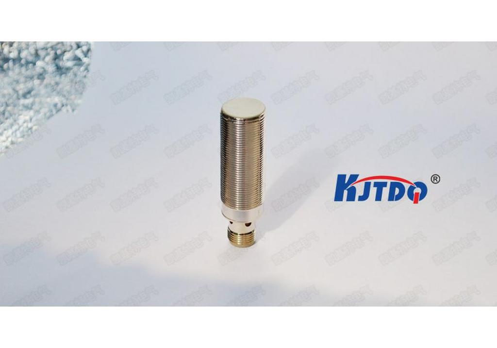 KJTDQ M12 Proximity Sensor with Aviation Connector, 24V NPN Normally Open.