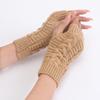 1 Pair Acrylic  Unisex Comfortable Short Figure 8 Twist Half Fingerless Gloves for Typing for Men and Women
