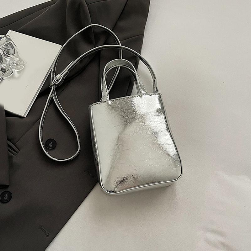 Bolso de hombro de piel sintética a la moda, minibolso bandolera plateado, bolso cuadrado pequeño de alta calidad para mujer.