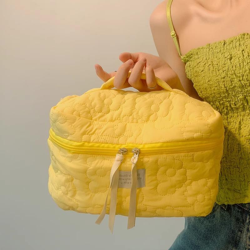 Soft Flower Pattern Women Makeup Bag Toiletries Cosmetic Organizer Zipper Bag Travel Wash Pouch Cosmetic Bag Female Make Up Bags