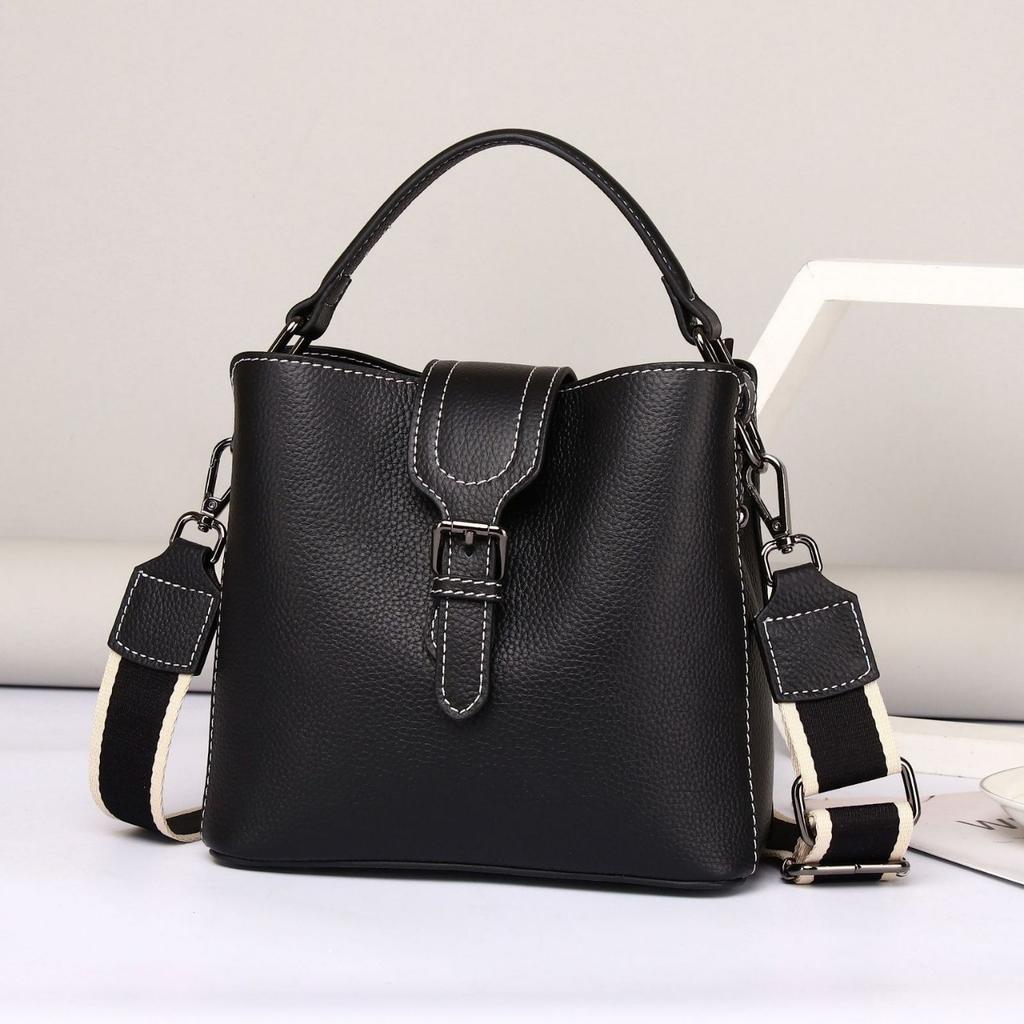 Cowhide Women's Bag Single Shoulder Crossbody Women's Bag Bucket Bag Design Fashionable Large Capacity