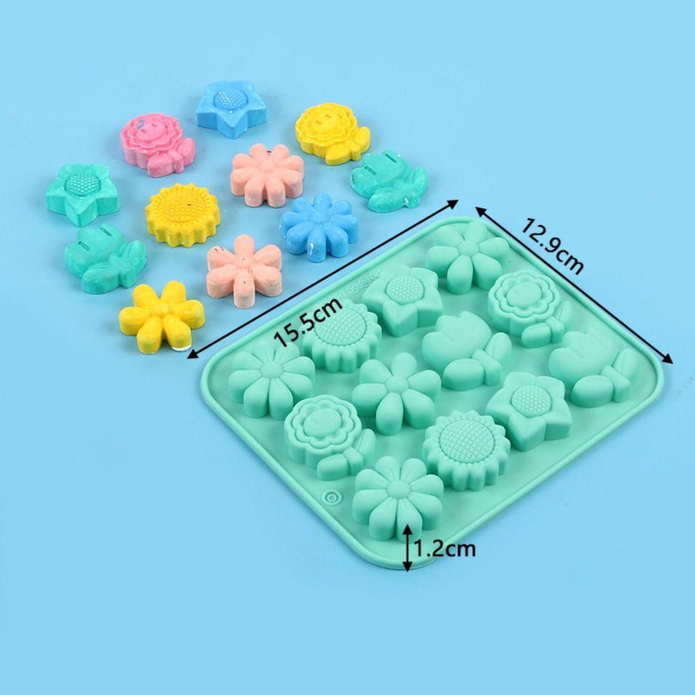 New Silicone Flower Shaped Mold Pink Blue Green 12 Cavity Chocolate Cookies Mold Handmade Baking Tool Home Kitchen
