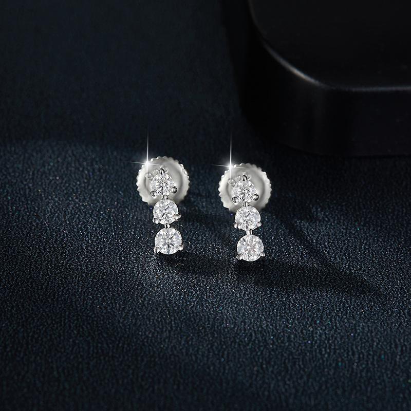 Simple Ins Style Fine Jewelry Four-Prong Earrings 925 Silver White Gold-Plated 6.0mm Round Cut Moissanite Stud Earrings for Girl