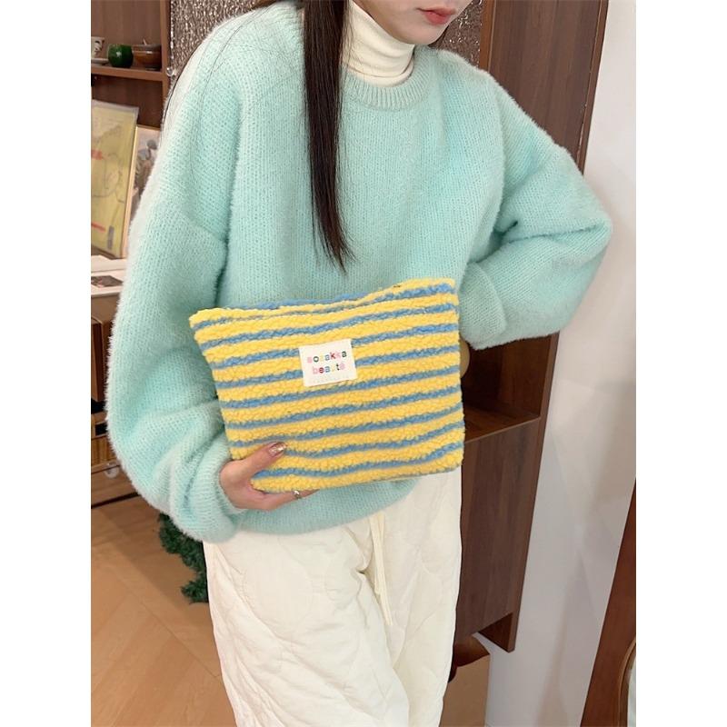 Wind Winter Plush Cosmetic Bag Color Polka Dots Large Capacity Travel Skin Care Cosmetics Storage Bag Women