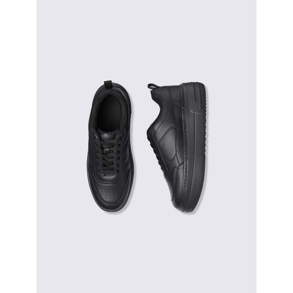 GU by Uniqlo Volume Sole Coat Sneakers