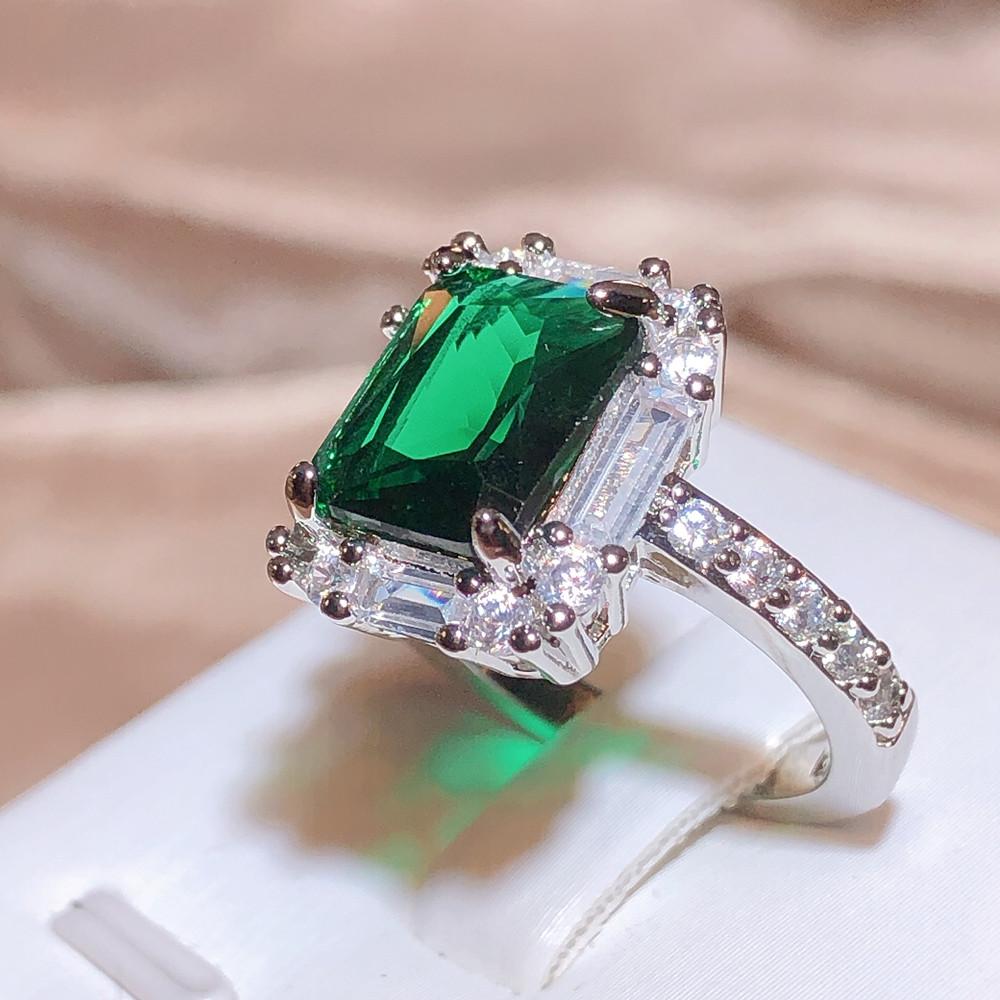 Silver Color Green Cubic Zirconia Rings Women Simple and Elegant Wedding Anniversary Party Female Rings New Trendy Jewelry