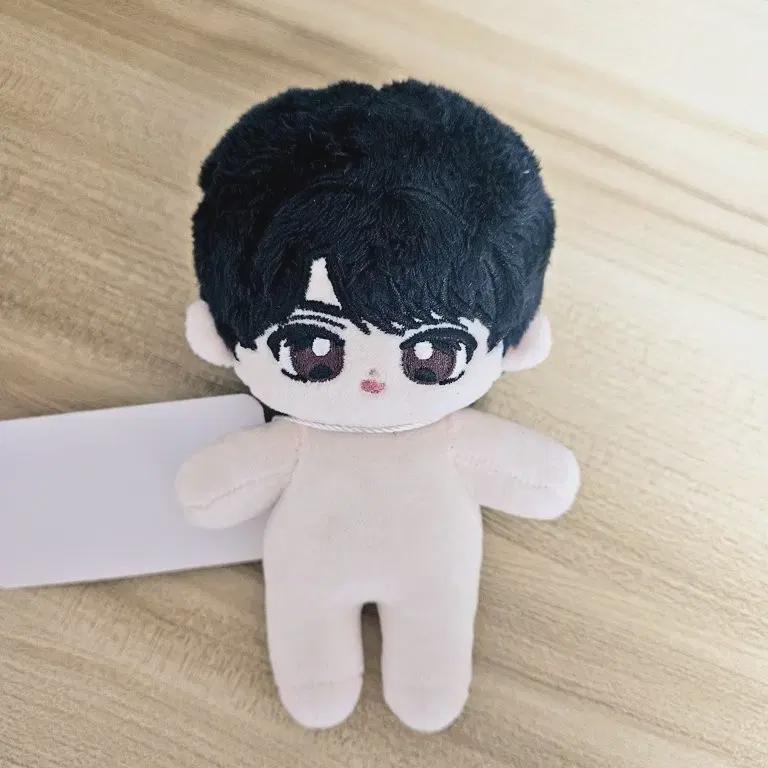 

Кукла Ким Джун Джун 10 см