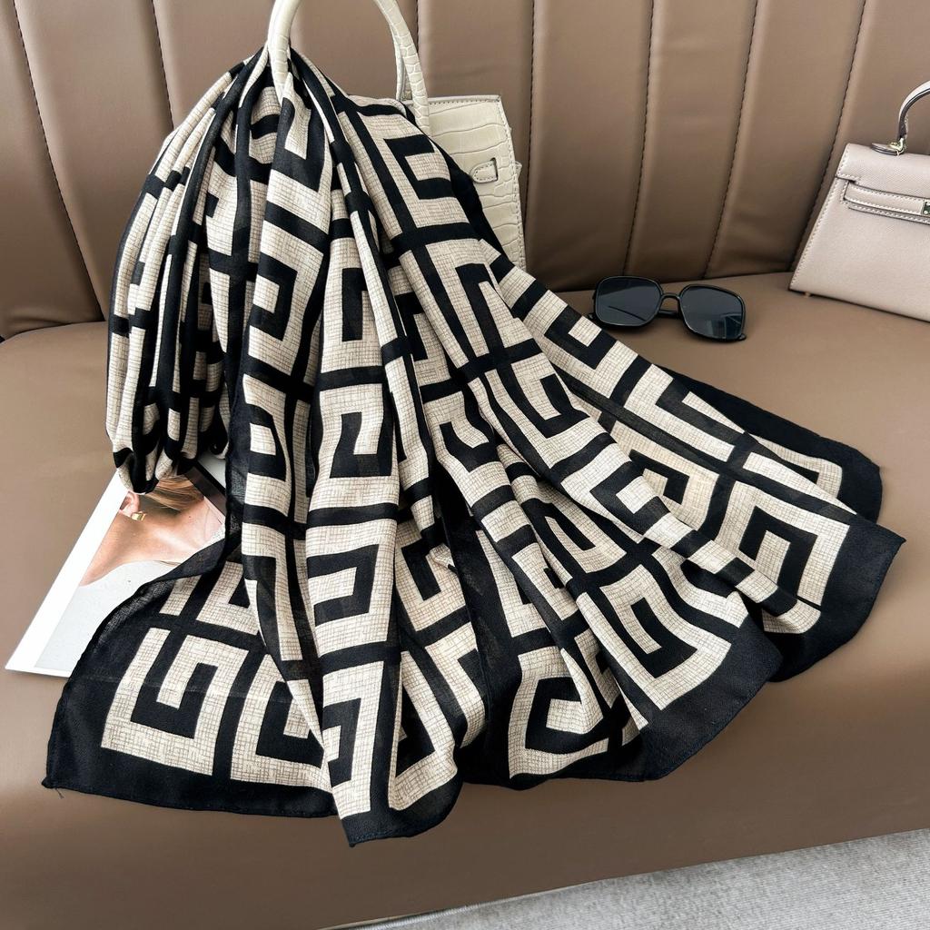 2025 New Cotton and Linen Feel Simple Color Matching Scarf Korean Version Fashion Foreign Style Travel Sunscreen Yarn