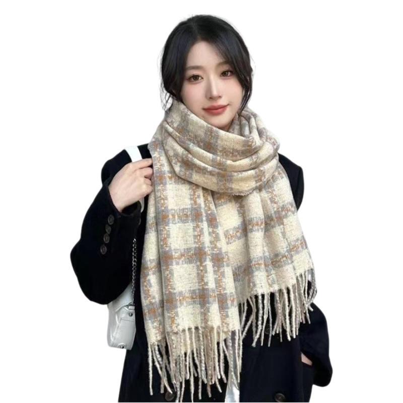 Maillard color scarf Warm thickened scarf Women's winter white versatile high-end shawl