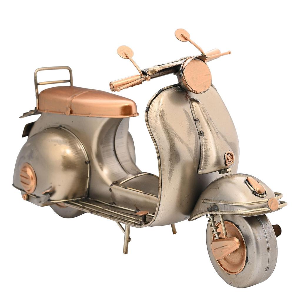 Harvey Makin Ornament - Scooter