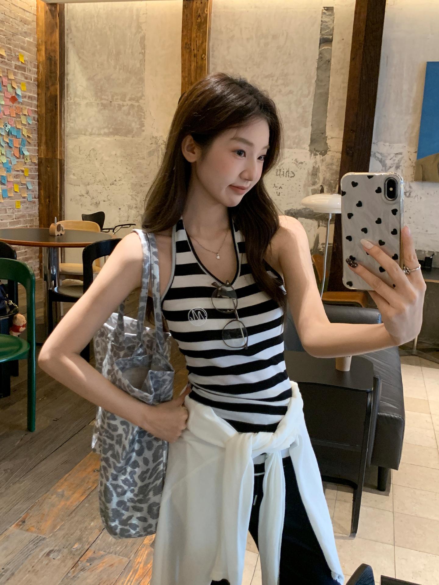 Button long-sleeved t-shirt knitted cardigan with early autumn striped neck sling vest top set women S