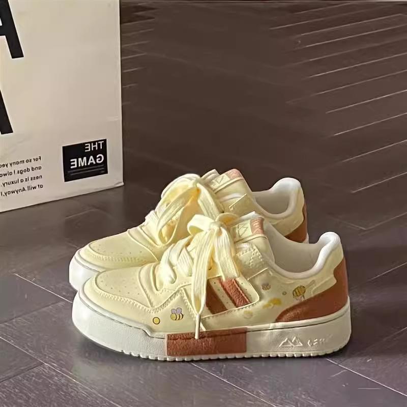 

Милые розовые туфли-хлеб в стиле колледжа женские 2025 новая весна спортивные и повседневные легкие туфли для скейтборда женская обувь 40 жёлтый