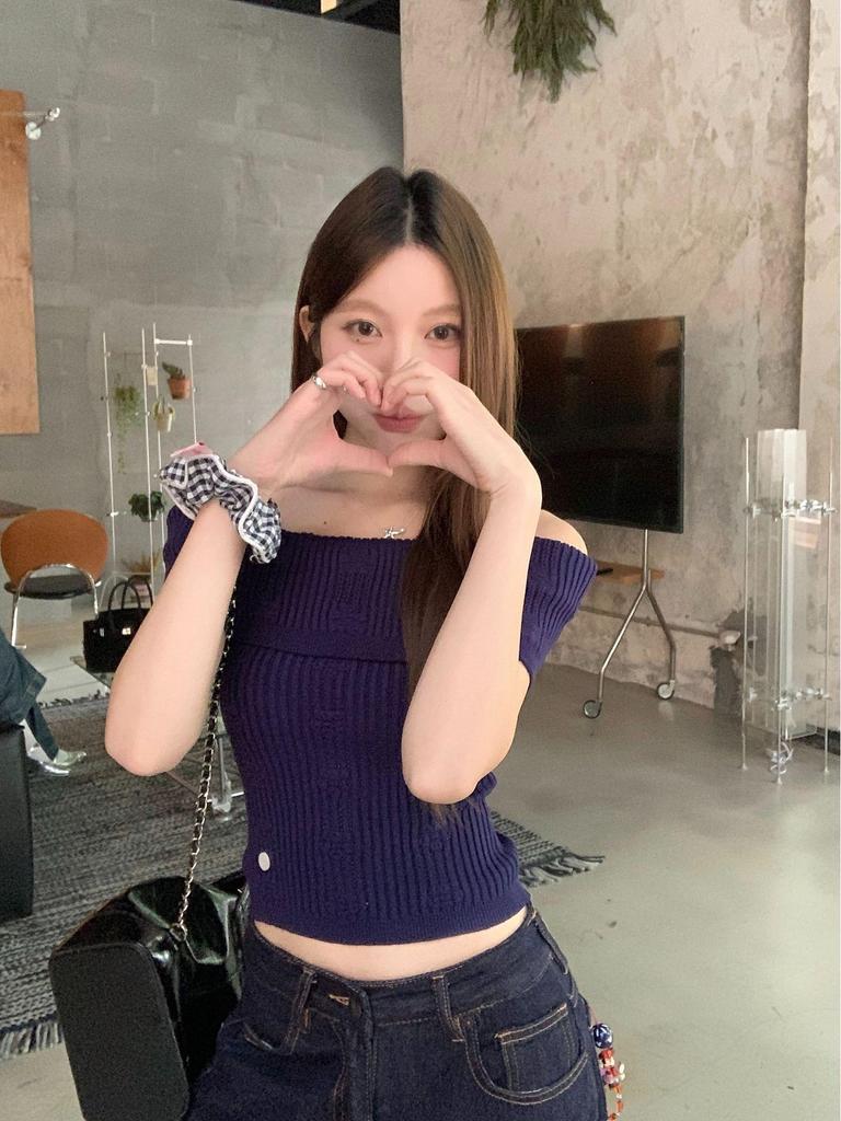 White French One-Shoulder Stretch Knit Summer Top - Women's Sweet Style Slim Fit Short Sleeve