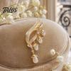 Talos Brooch Pin, Imitation Pearl Flowers Lapel Pin with Sparkling Cubic Zirconia, Flower Tassel Drape Design Badge for Suits Dresses Bags Daily Wear