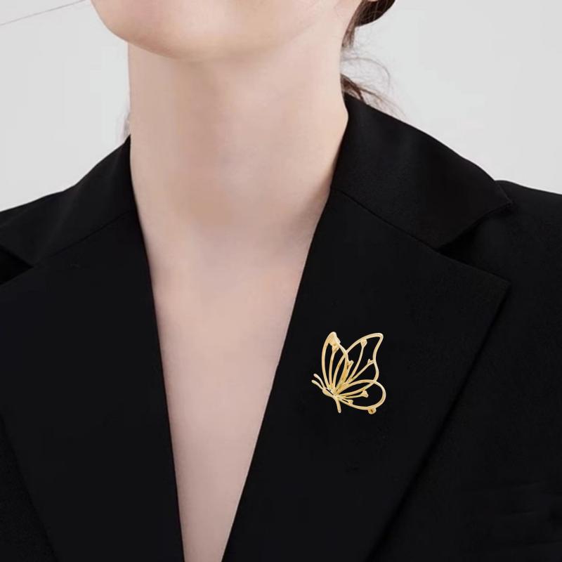 Cute Metal Butterfly Brooches For Women Elegant Hollow Out Smooth Butterfly Pin Fine Design Easy-Match Party Office Brooch Pins