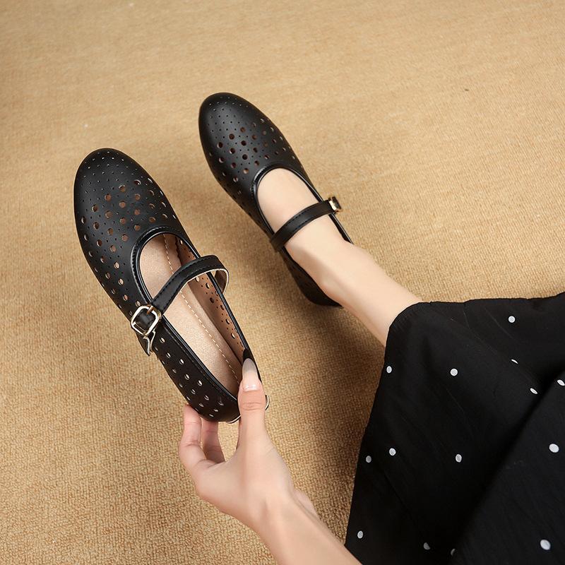 Retro Hollow Ballet Mary Jane Shoes Women's 2025 Spring New Breathable Soft-soled Sandals Flat-soled Comfortable Single Shoes