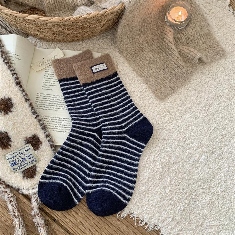 Woolen Socks for Women In Autumn and Winter, Thickened and Fleece Warm Mid-calf Socks, Striped Trendy Long Socks
