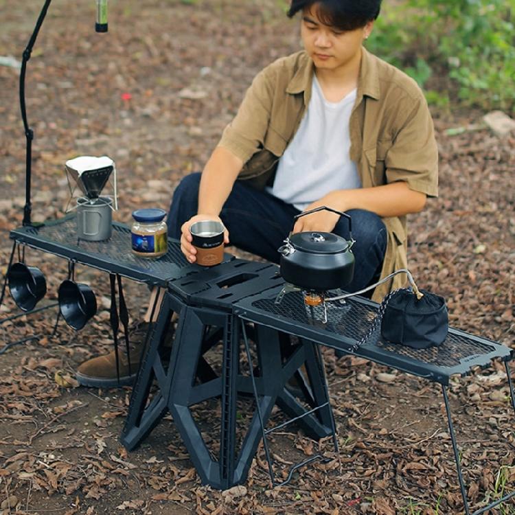 Folding Camping Table Light Weight Grill Table Cooking Grate Overfire Desk Portable Picnic Tables Easy to Clean