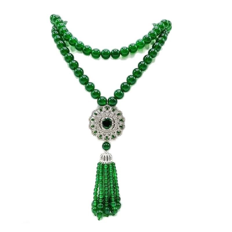 A Luxurious and Auspicious Tassel Necklace for Women, A Retro Ethnic Style Pendant, and A Long Sweater Chain